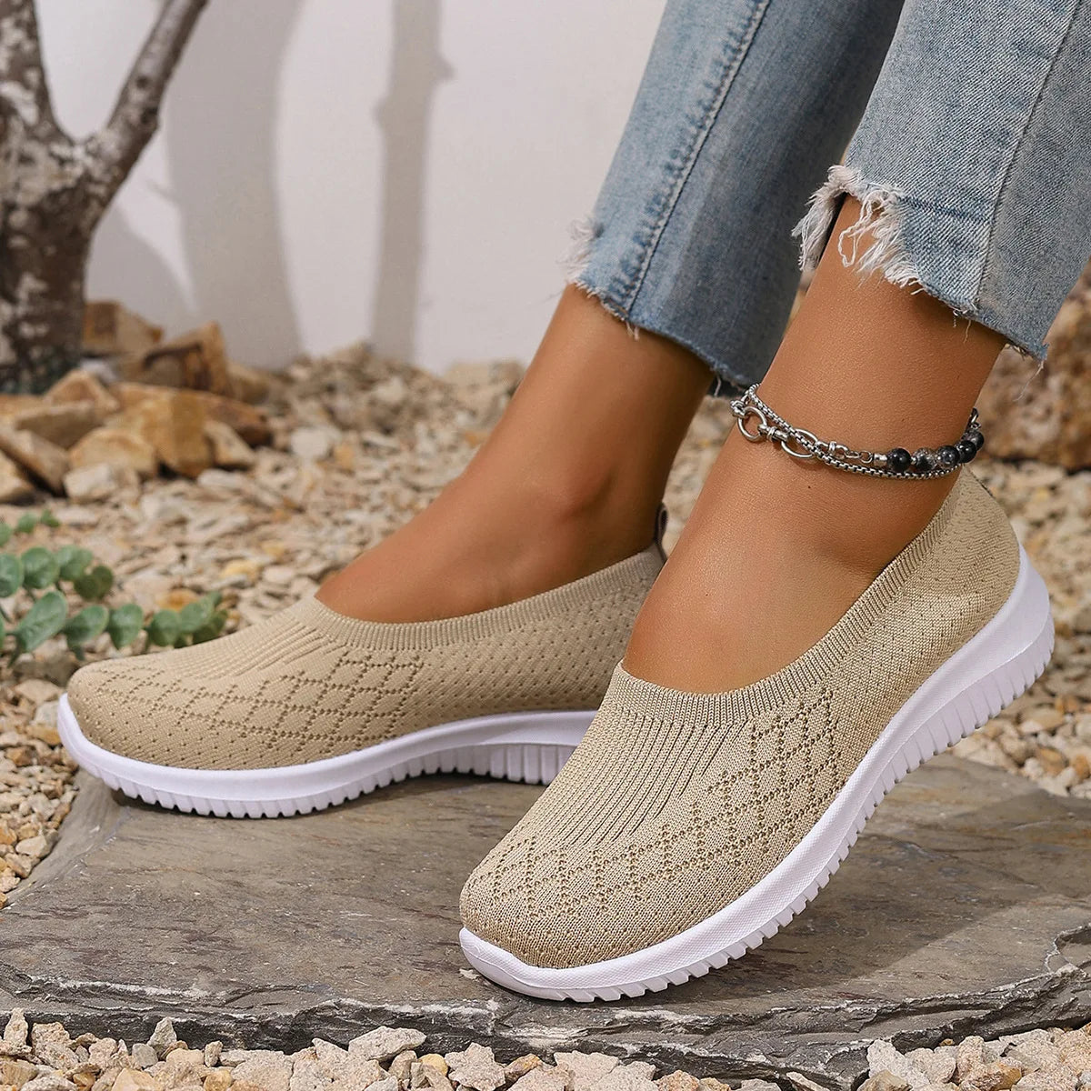 Damari | Sneakersy wsuwane z teksturowanej dzianiny