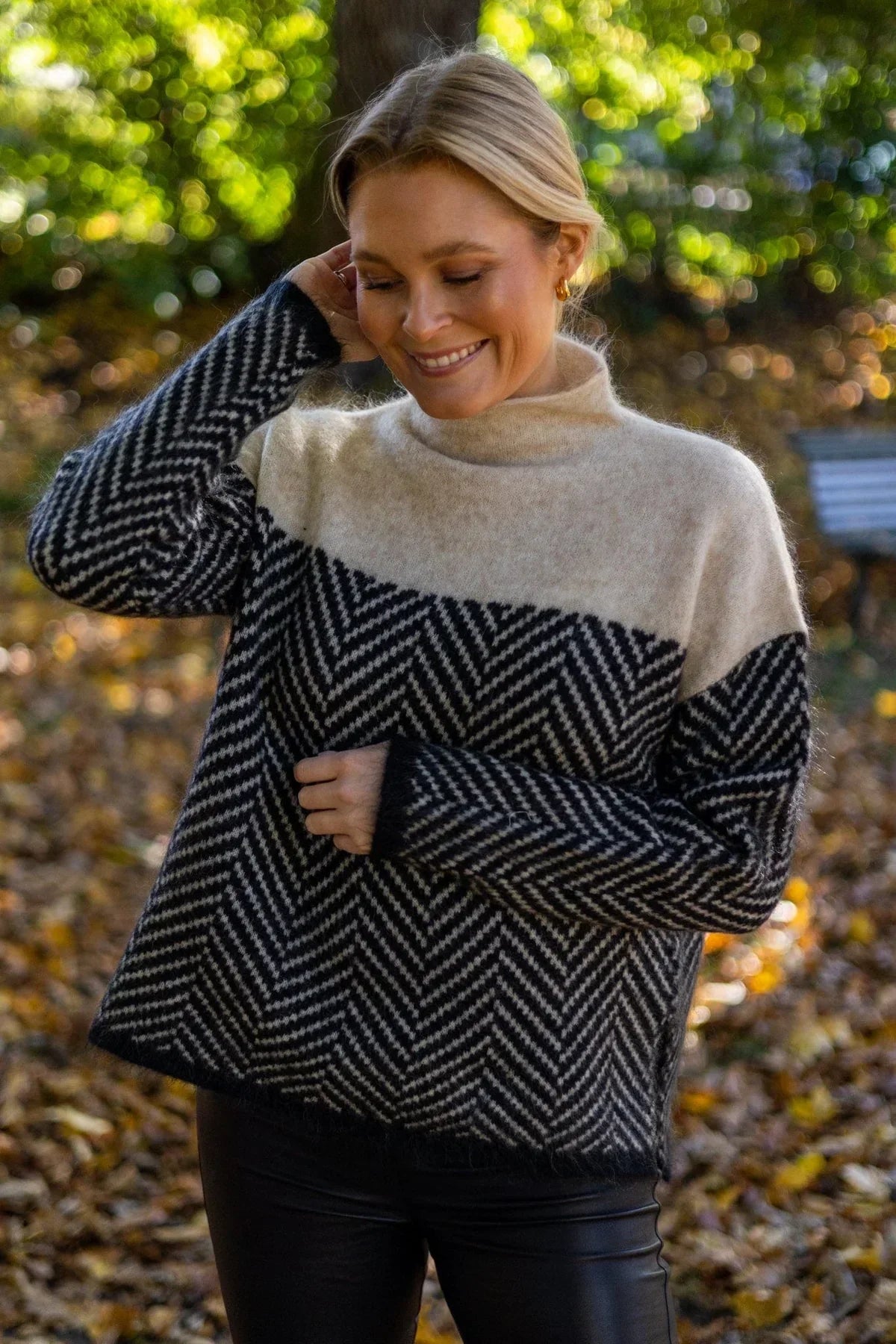 Zofia – damski sweter pełen ciepła i elegancji